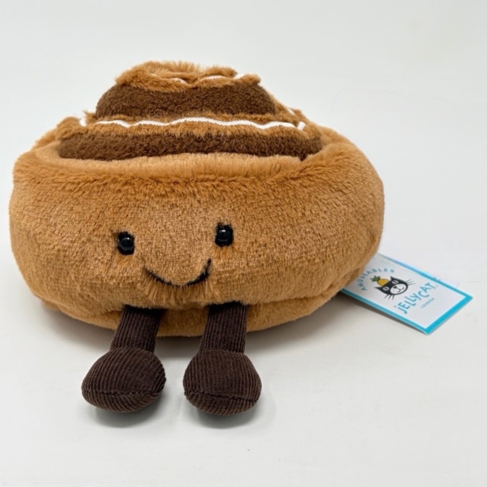 NWT - Jellycat Amuseables Cinnamon Bun